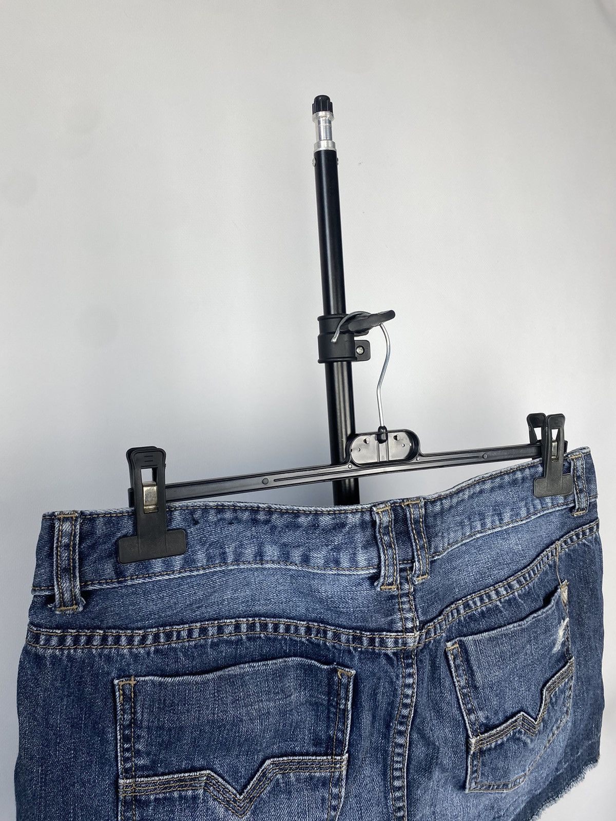 Guess × If Six Was Nine × Vintage MINI DENIM SKIRT JAPANESE STYLE 2000s Size 34" / US 12 / IT 48 - 9 Thumbnail