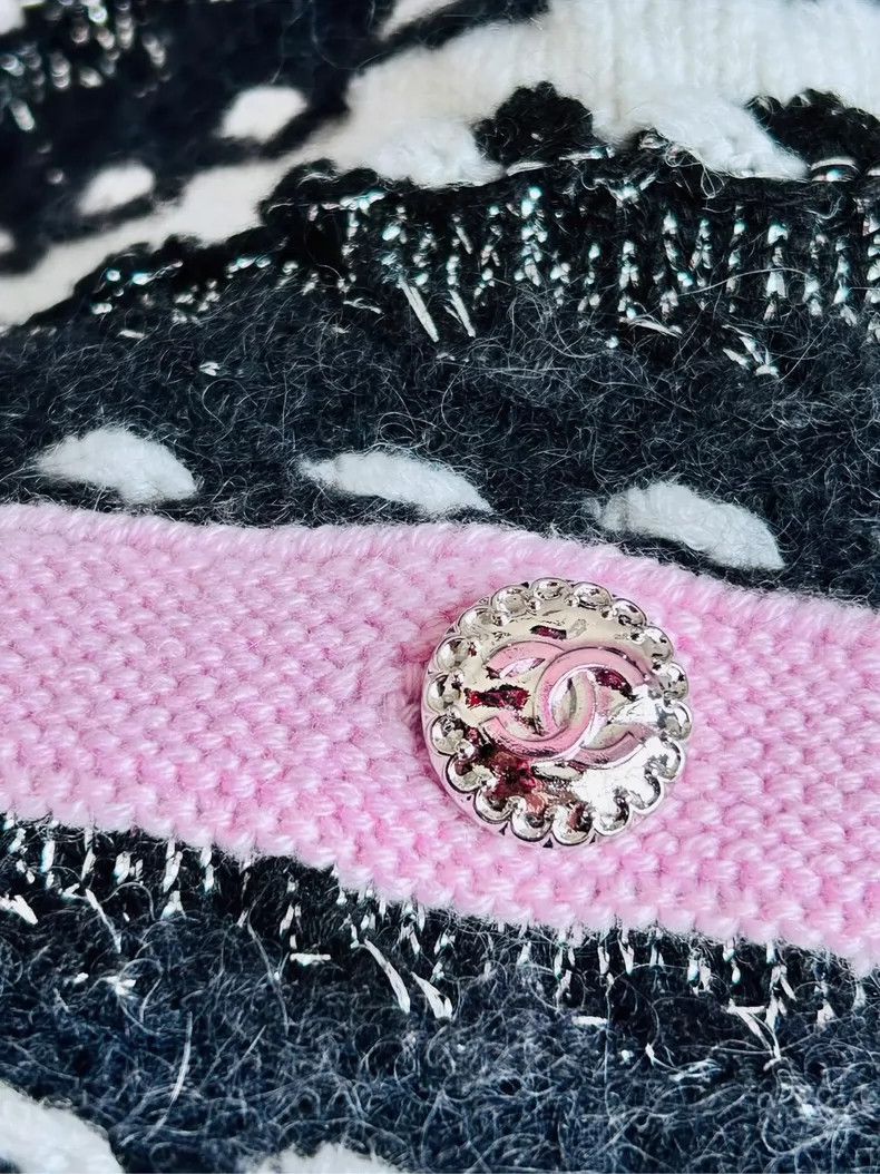 Chanel Chanel 22 autumn and winter pink edge striped knitted card Size XS / US 0-2 / IT 36-38 - 5 Thumbnail
