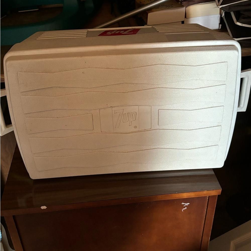 Designer Vintage 7-up cooler Size ONE SIZE - 2 Thumbnail