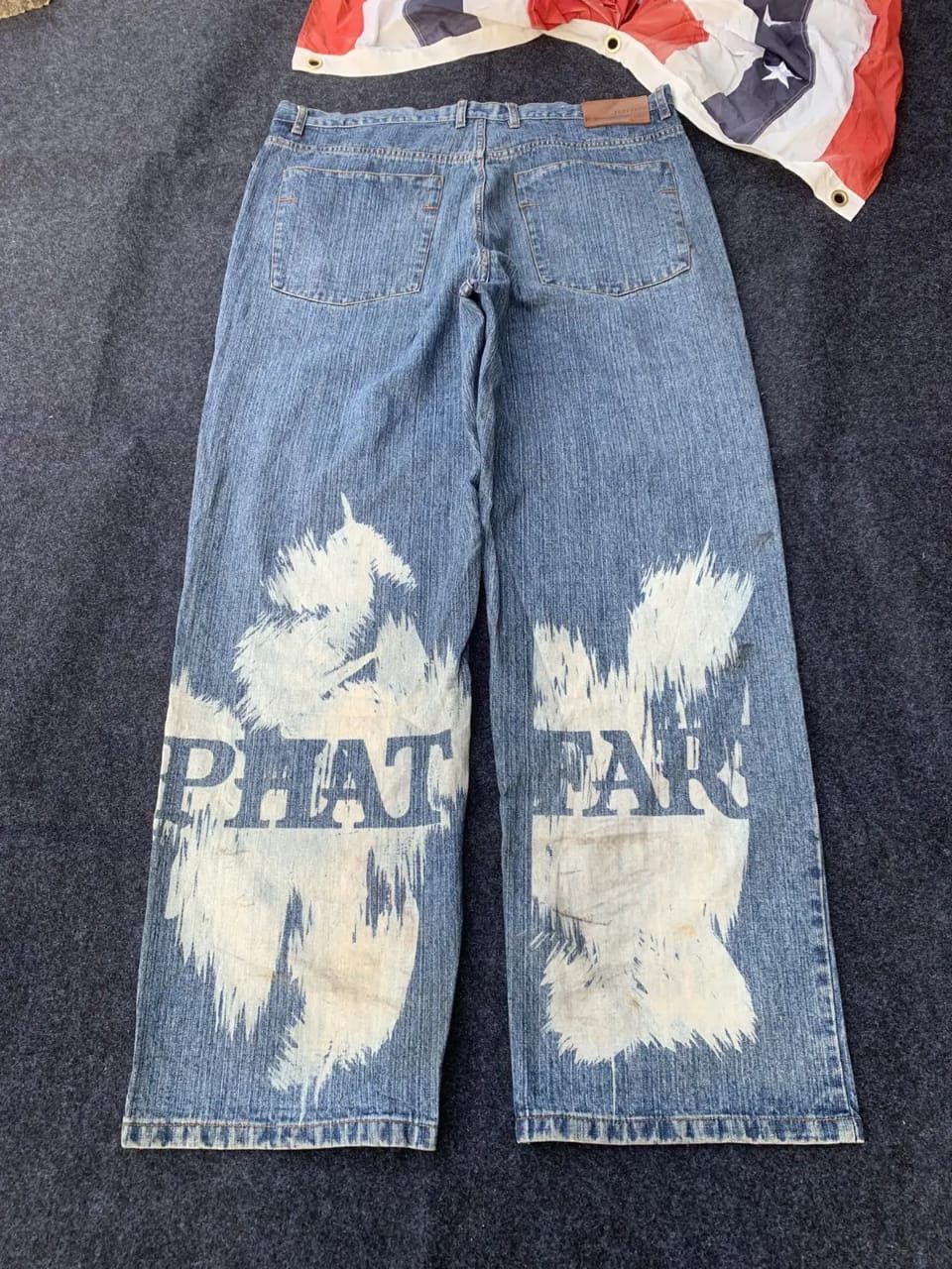 Phat Farm Phat Farm Baggy Denim Jeans Large Logo Paint Design Hip Hop. Size US 40 / EU 56 - 2 Thumbnail