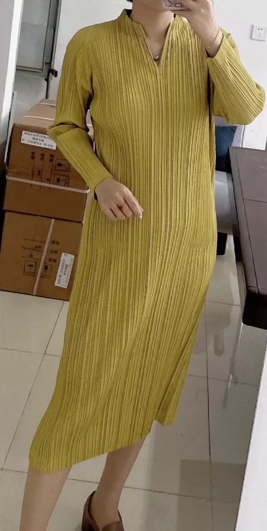 Issey Miyake Issey Miyake size:5 Yellow pleated dress Size XXS / US 00 / IT 34 - 2 Thumbnail