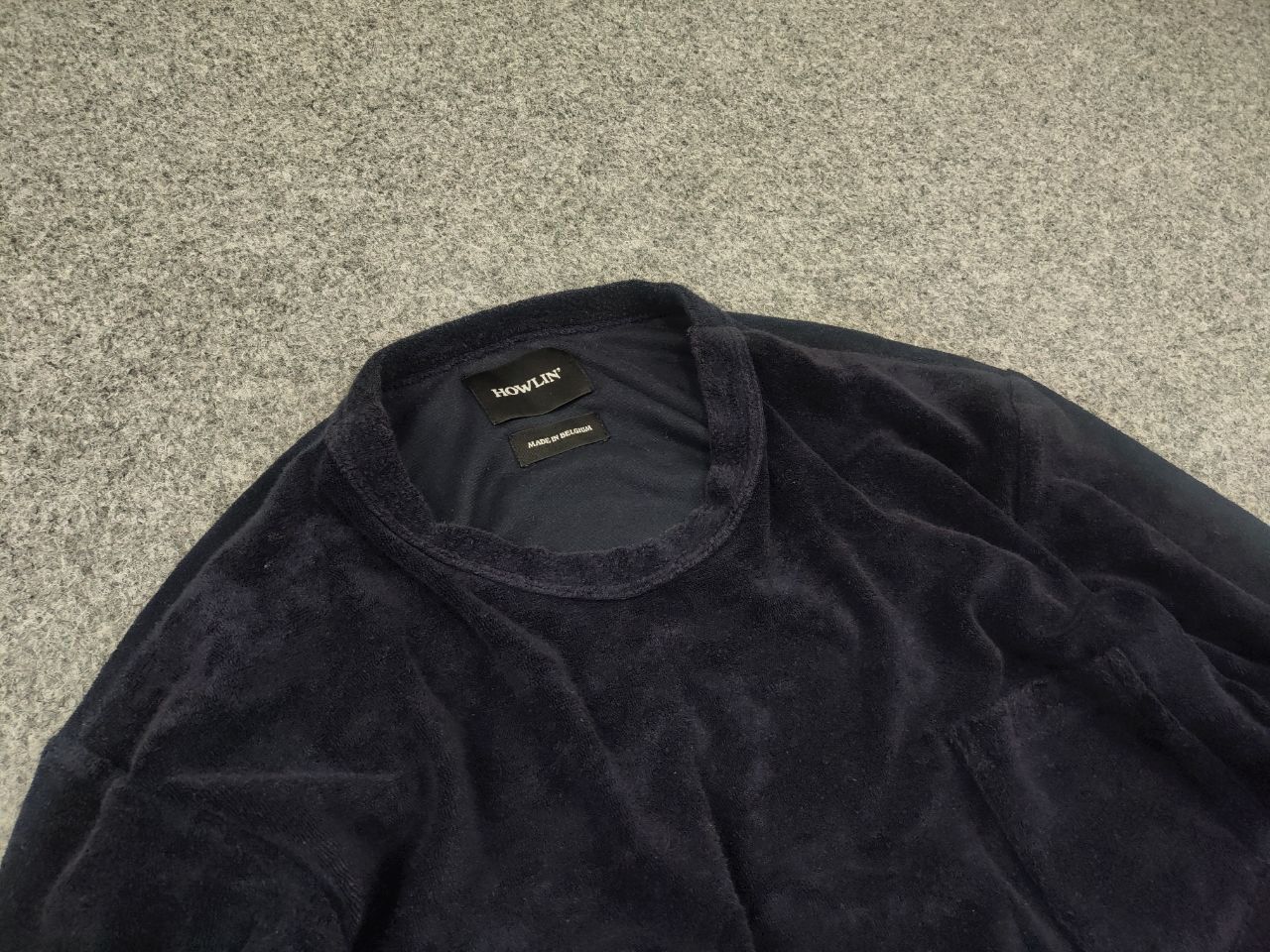 Howlin' Howlin' Headhunter Belgium Navy velour Pocket longsleeve Size US M / EU 48-50 / 2 - 4 Thumbnail
