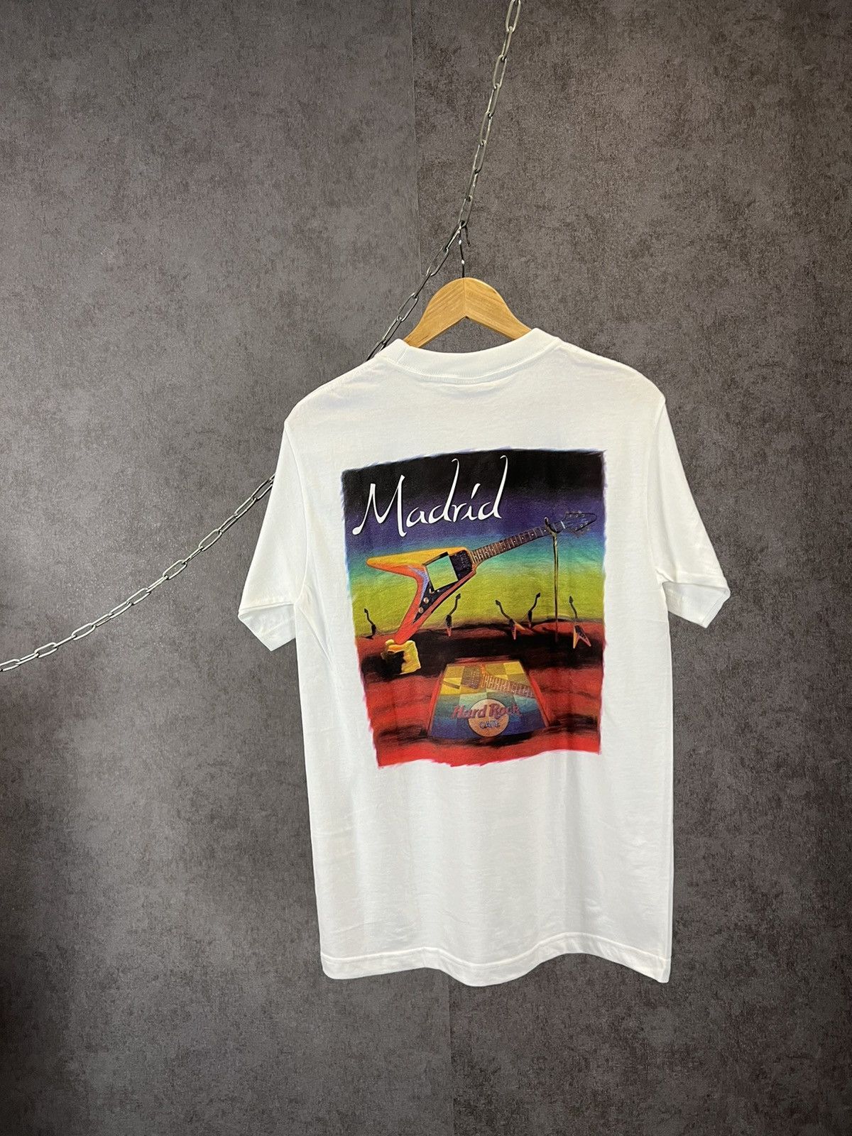 Hard Rock Cafe Hard Rock Cafe Madrid vintage tee Size US S / EU 44-46 / 1 - 2 Thumbnail