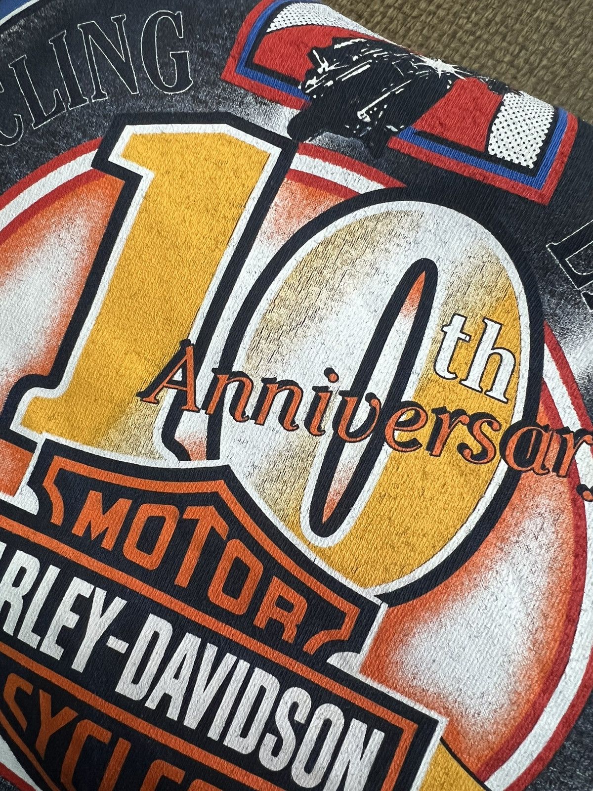 Harley Davidson Vintage Harley Davidson Motorcycles 10Th Anniversary T-Shirt Size US XL / EU 56 / 4 - 16 Thumbnail