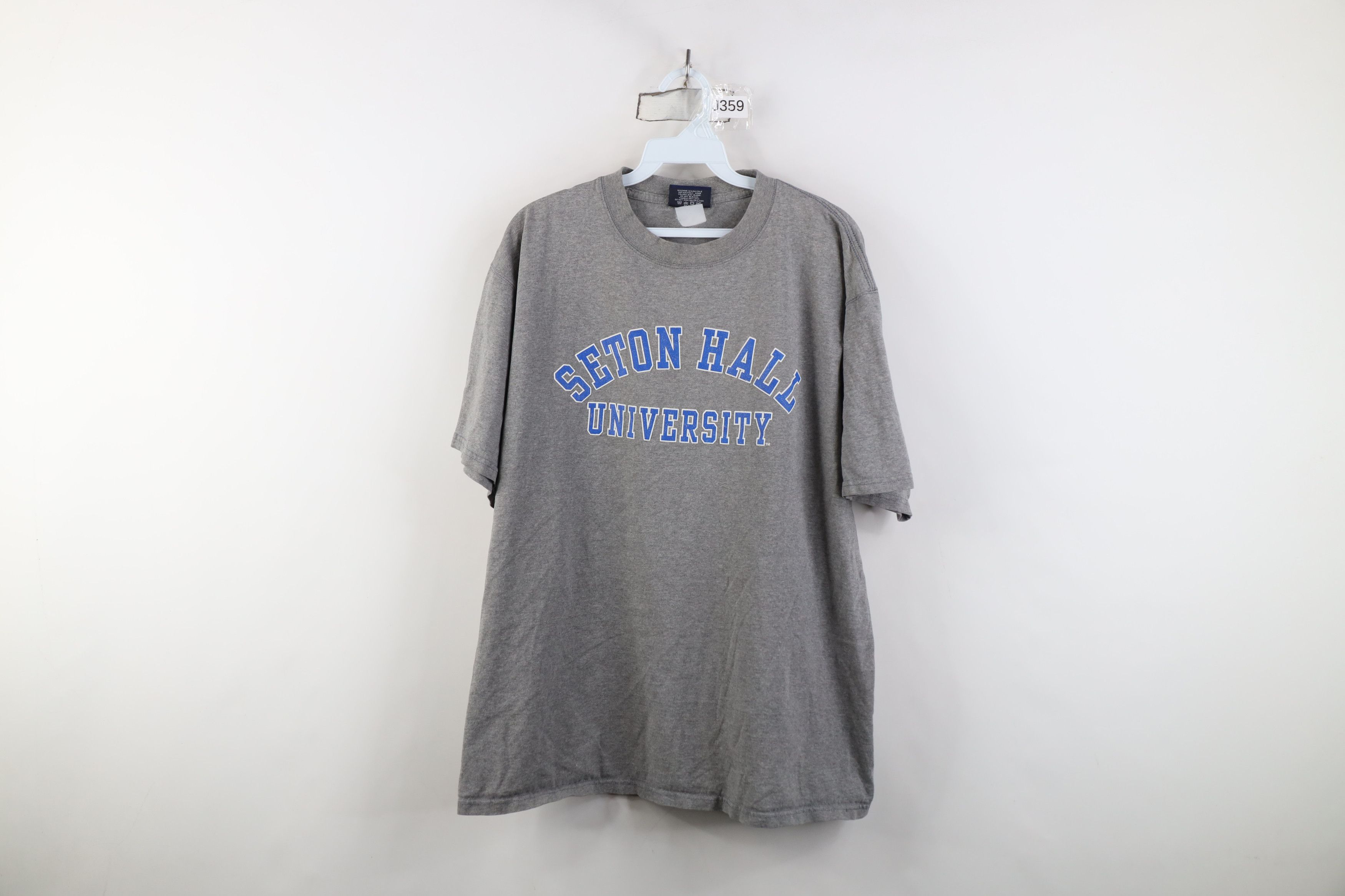 Vintage Vintage 90s Seton Hall University Short Sleeve T-Shirt Gray Size US L / EU 52-54 / 3 - 1 Thumbnail