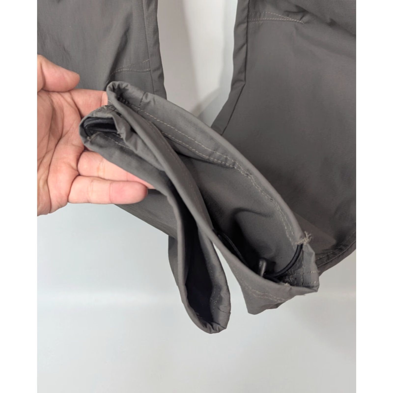Wrangler Wrangler Pants Mens 40X30 Gray Flex Cargo Workwear Belted 5-Pocket Nylon Spandex Straight Regular Size US 40 / EU 56 - 2 Thumbnail