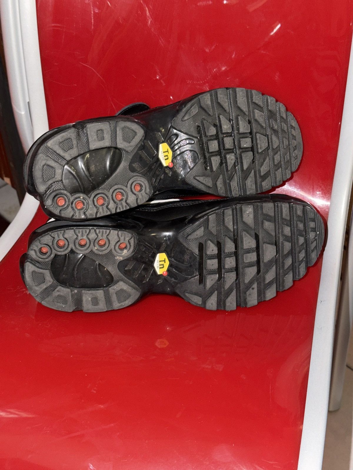 Nike Nike Air Max Plus TNPO Black Shoes Size US 10.5 / EU 43-44 - 8 Thumbnail