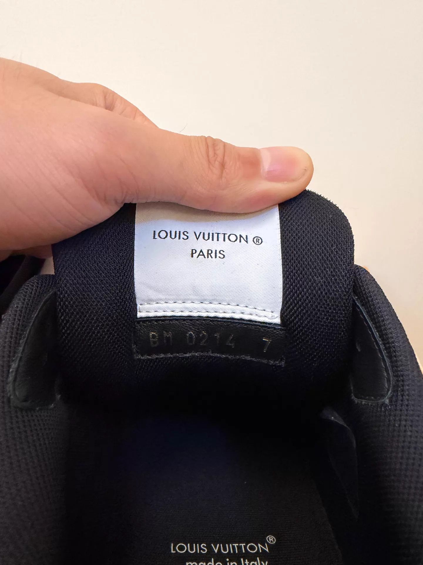Louis Vuitton LOUIS VUITTON Trainer Calf Leather Black/White 41 Size US 8 / EU 41 - 5 Thumbnail