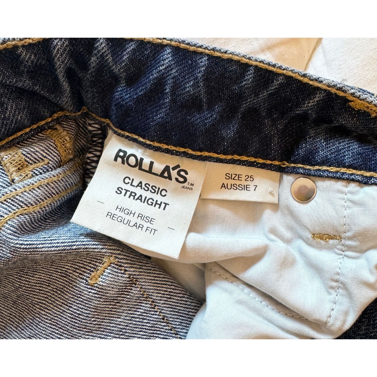 Rolla's NWT Rolla's High Rise Classic Straight Distressed Jeans Size 25" / US 0 / IT 36 - 6 Thumbnail