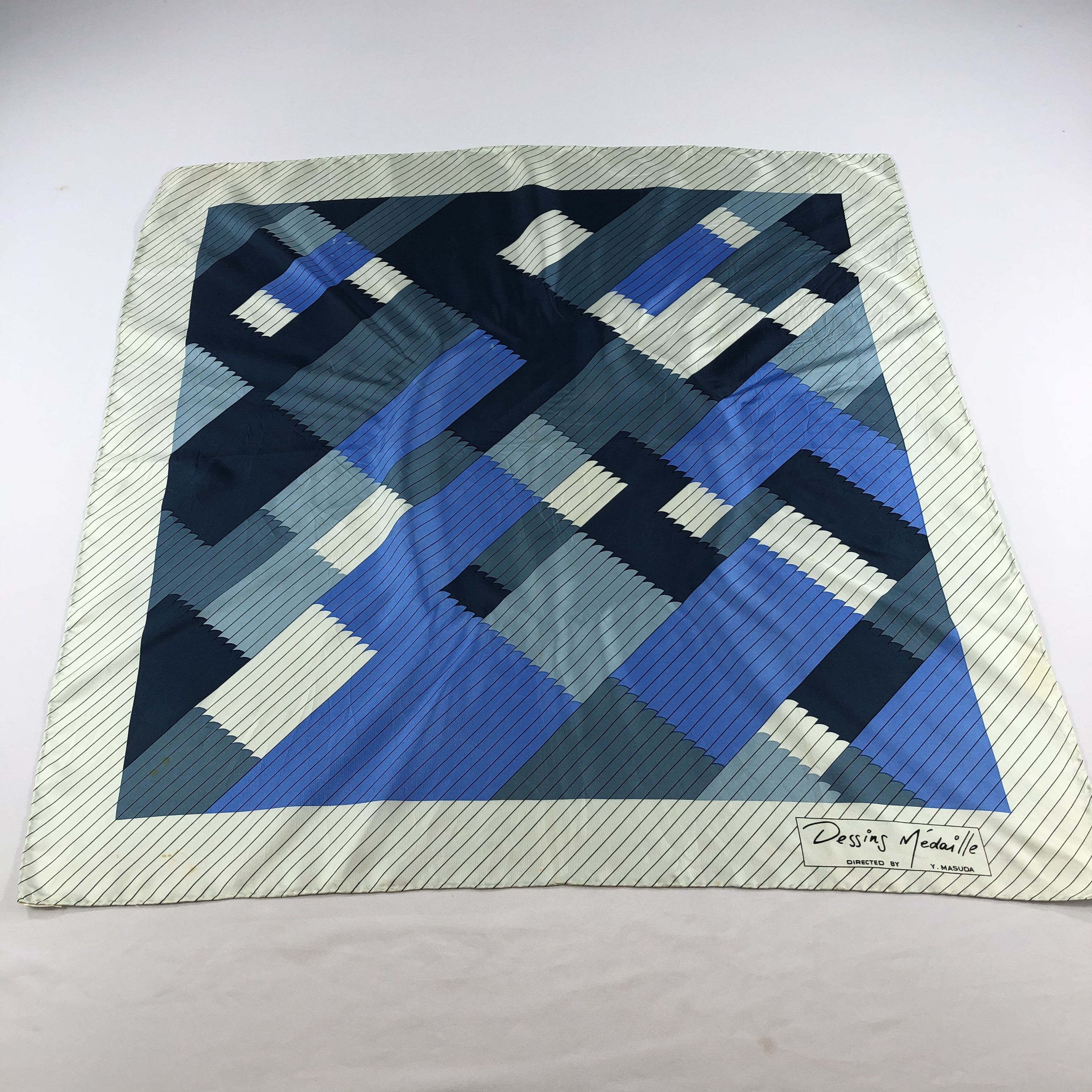 Vintage Vintage Dessins Medaille by Y. Masuda Silk Scarf M331 Size ONE SIZE - 2 Thumbnail