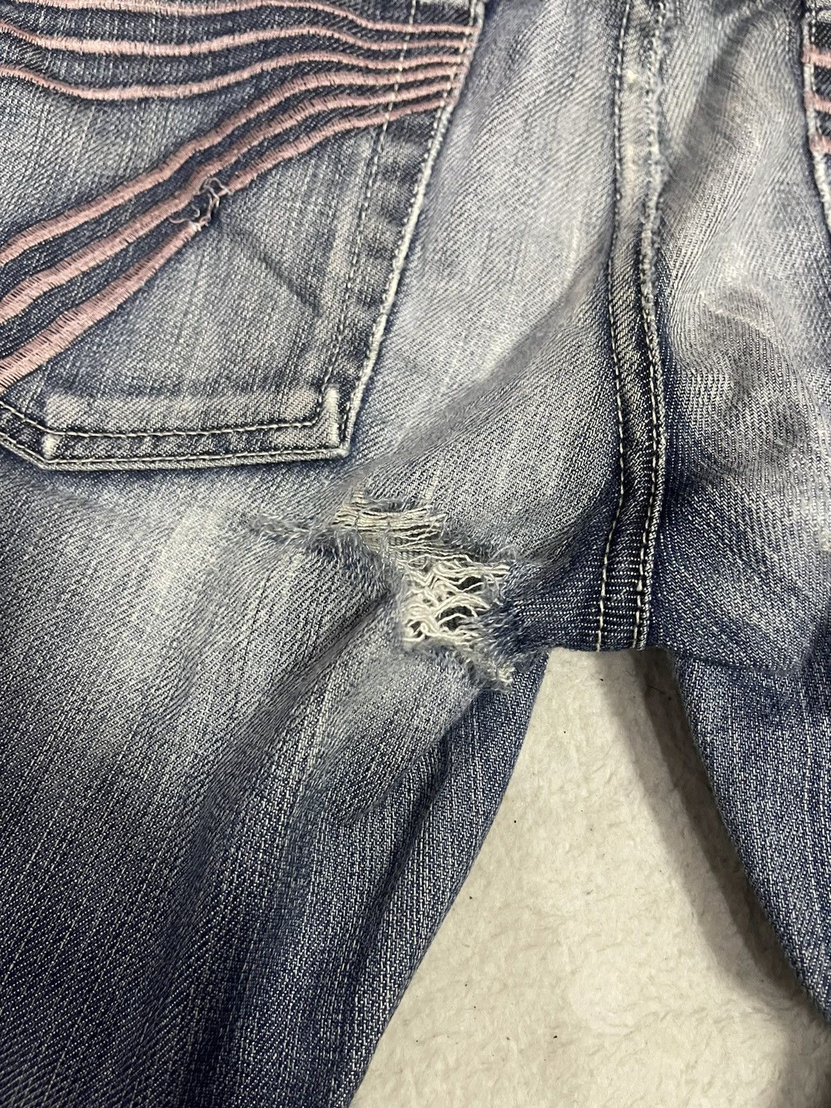 Other 7 For All Mankind Distressed Jeans (14) Size US 31 - 5 Thumbnail