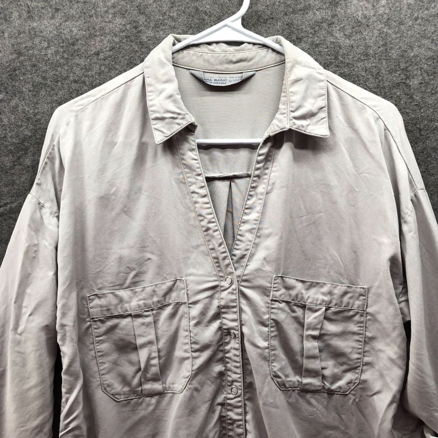 Zara VINTAGE Zara Tencel Button Down Shirt Womens L Light Gray Roll Cuff Lyocell Utility Size L / US 10 / IT 46 - 3 Thumbnail