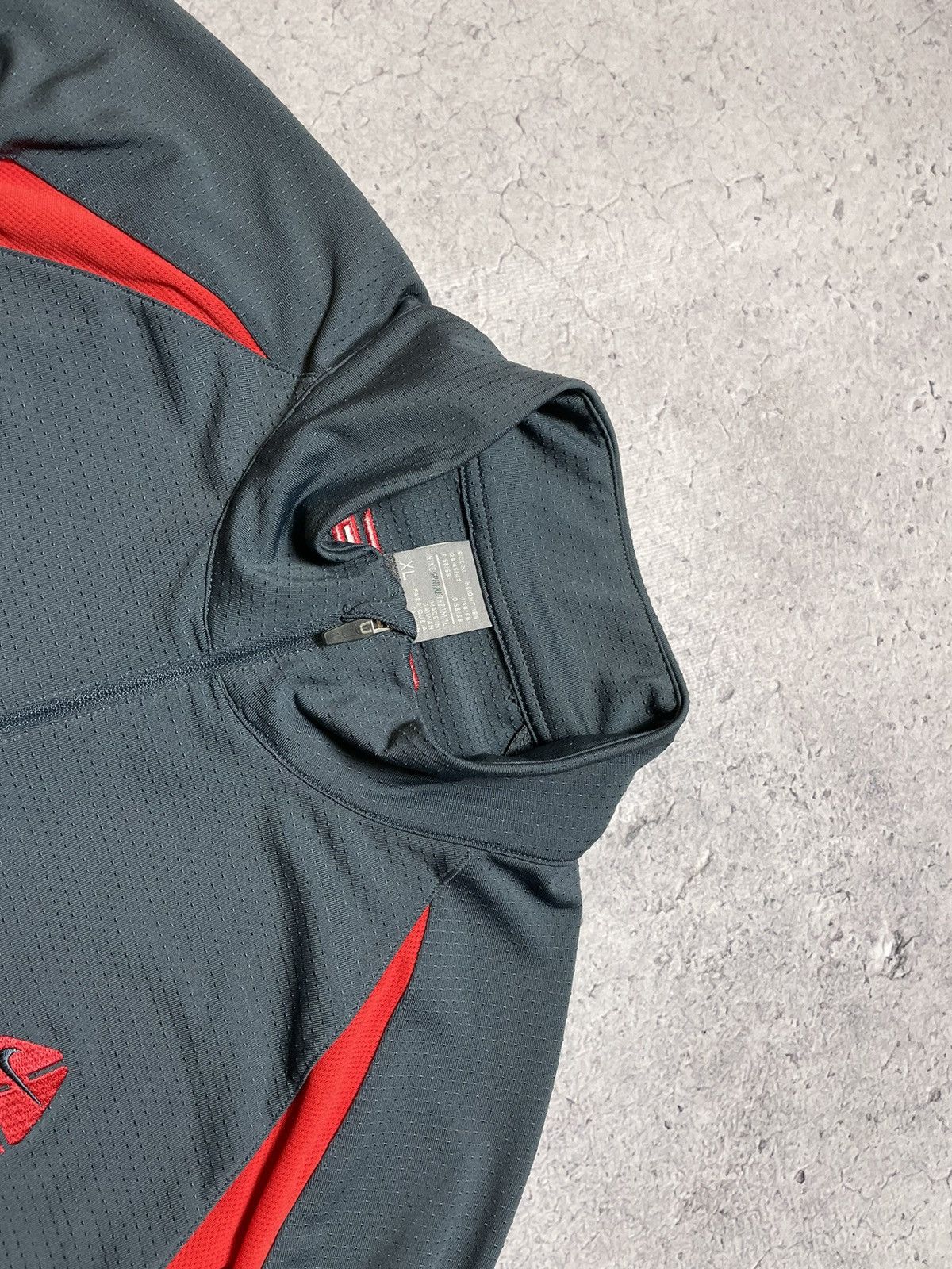 Nike ACG × Vintage Vintage 1/2 Zip Long Sleeve Nike Acg Gorpcore Size US XL / EU 56 / 4 - 7 Thumbnail