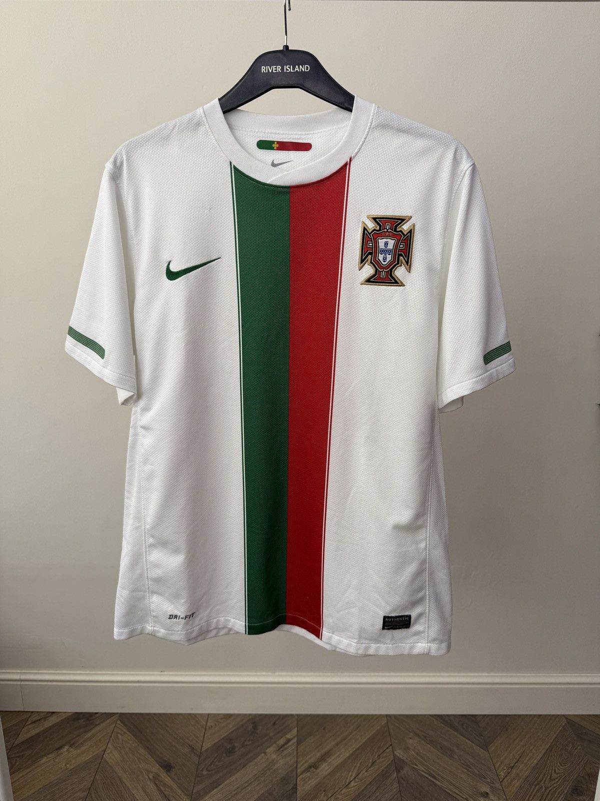 PORTUGAL 2010 2011 AWAY FOOTBALL SHIRT SOCCER JERSEY