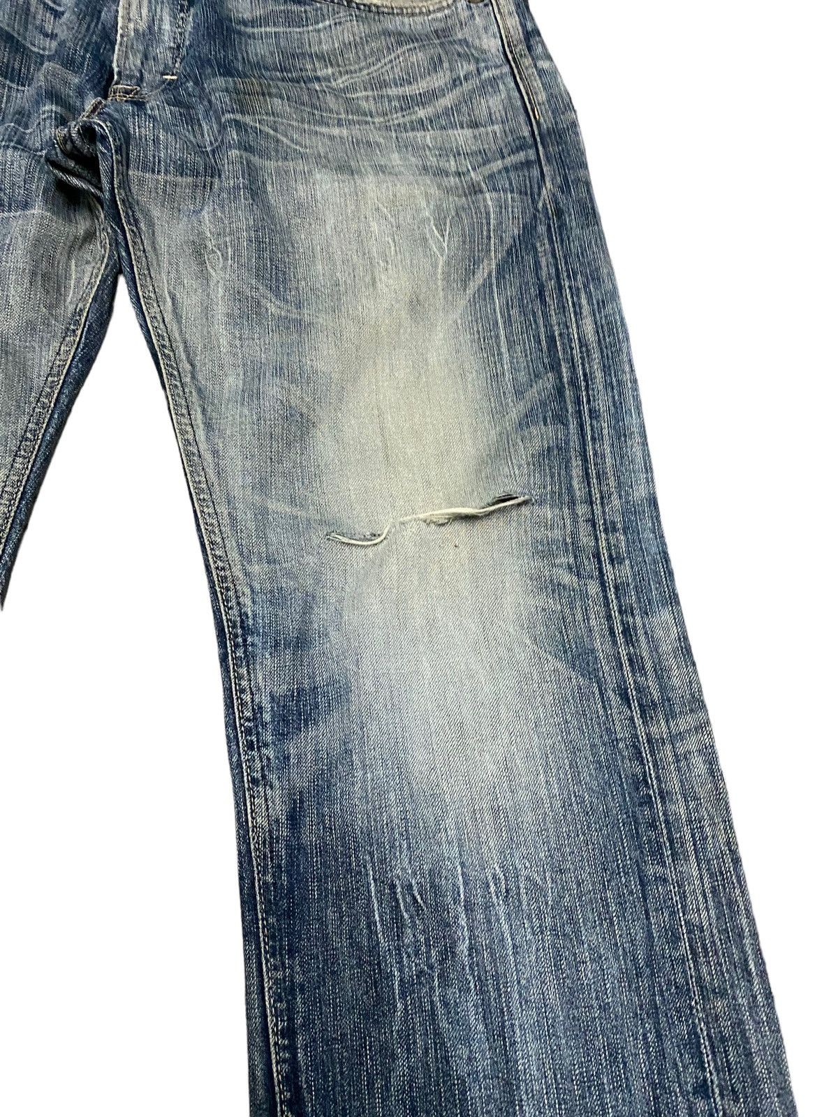 Edwin Vintage Edwin 503 blue trip flare distressed jeans Size US 35 - 6 Thumbnail