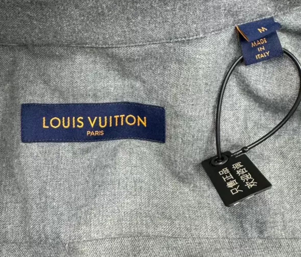 Louis Vuitton LOUIS VUITTON LV Logo Embroidered Mixed Fabric Shirt Size US M / EU 48-50 / 2 - 4 Thumbnail