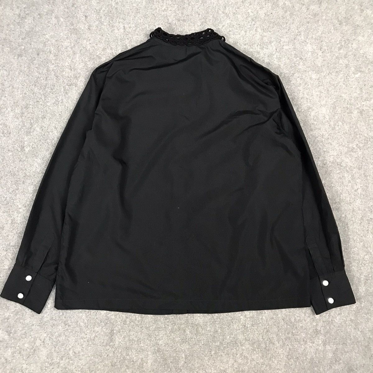 Issey Miyake TSUMORI CHISATO BY ISSEY MIYAKE BUTTON UP BLACK SHIRT Size M / US 6-8 / IT 42-44 - 5 Thumbnail
