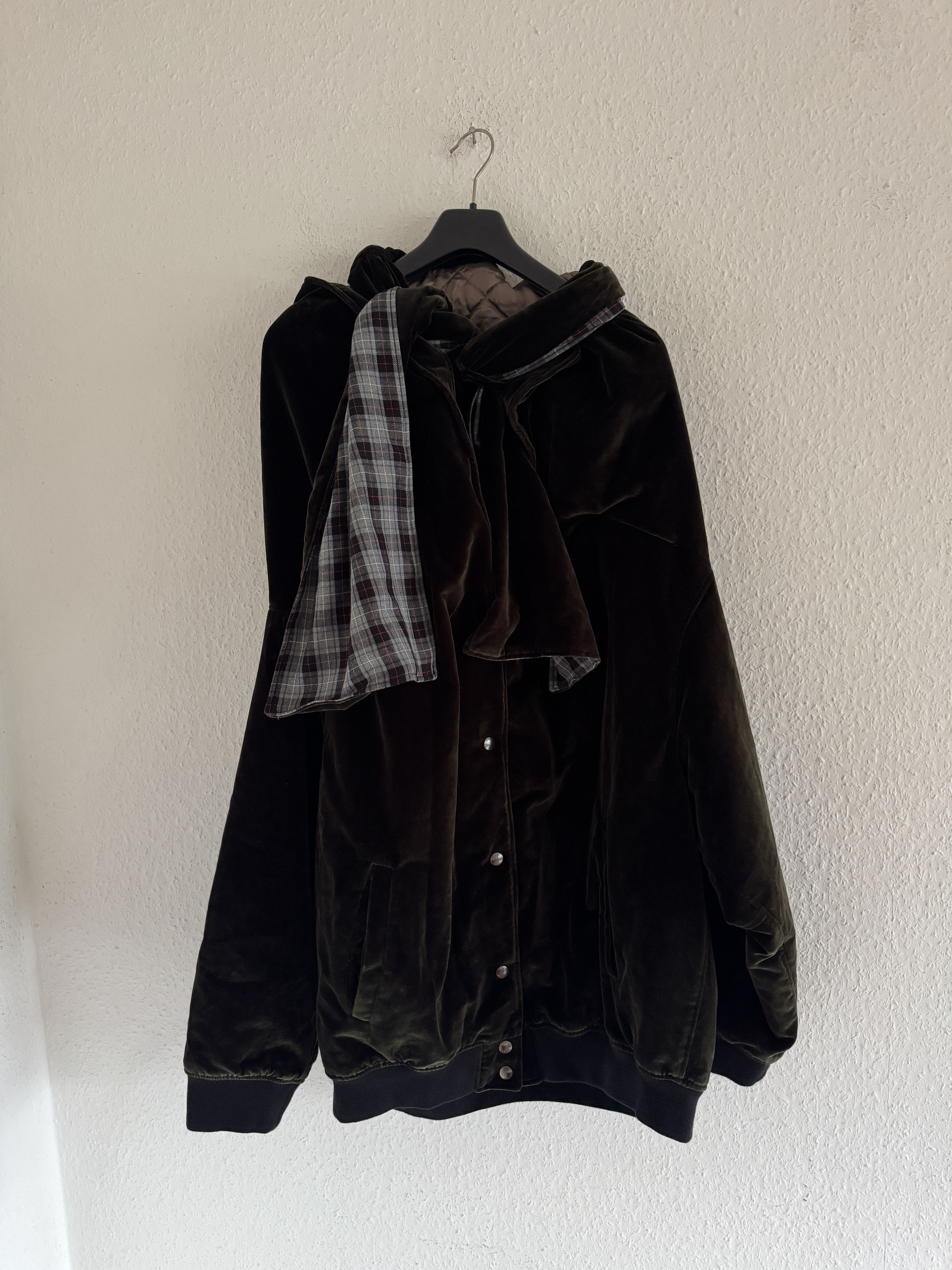 Y/Project Green Velvet Bomber with Scarf Attachment (Sample) Size US XL / EU 56 / 4 - 6 Thumbnail