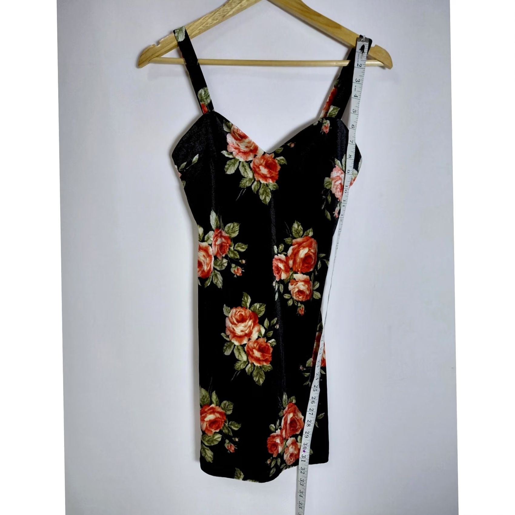 Forever 21 FOREVER 21 Floral Dress Black Sleeveless V-Neck Short Women M Size 32" / US 10 / IT 46 - 6 Thumbnail