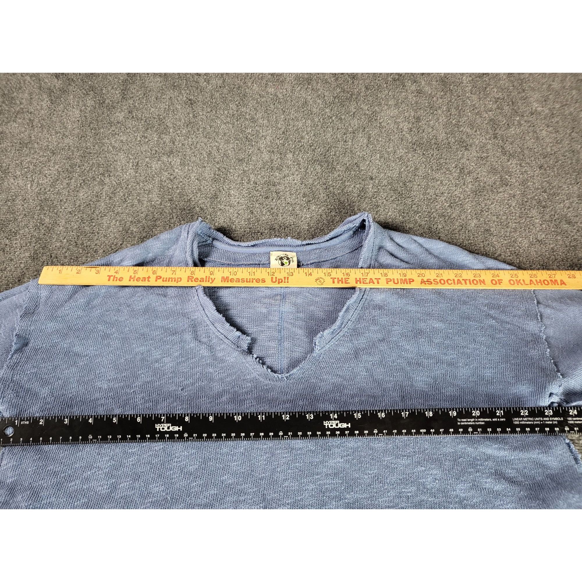 Free People We The Free Distressed Tight Knit Sweater Women Sz S Blue V Size S / US 4 / IT 40 - 6 Thumbnail