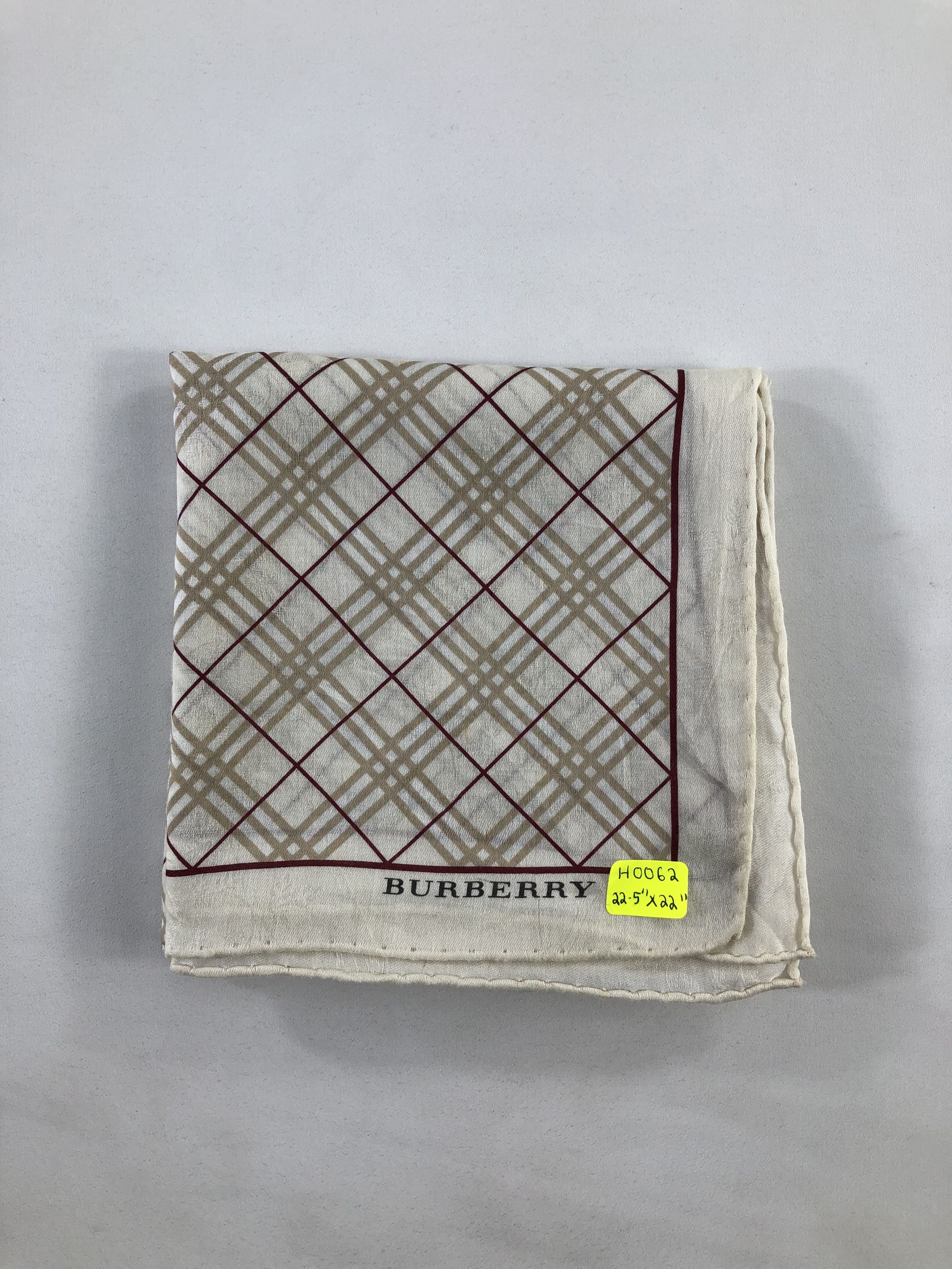 Burberry Burberry Handkerchief / Bandana / Neckerchief Size ONE SIZE - 4 Thumbnail