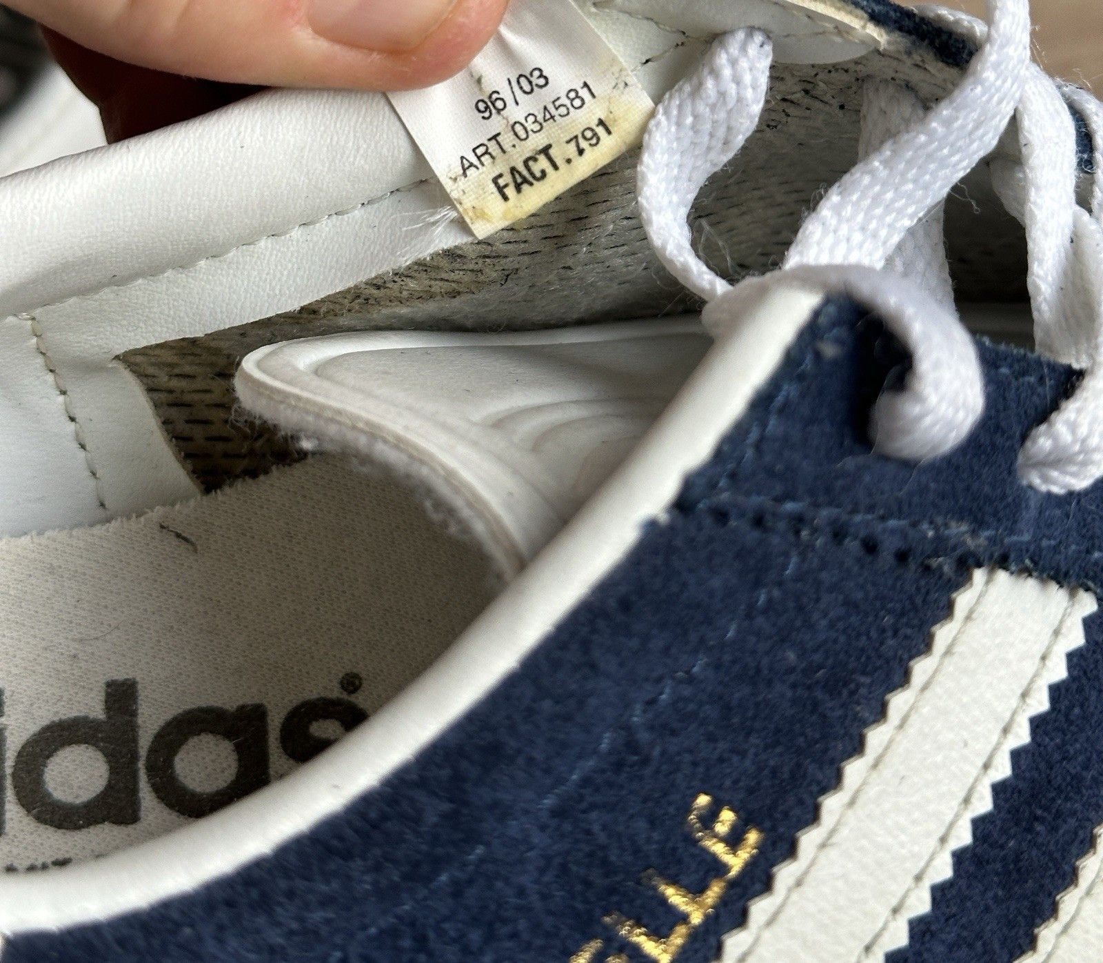 Adidas Vintag 90s Adidas Gazelle 1996 Shoes Sneakers Trainers Rare Size US 9 / EU 42 - 13 Thumbnail