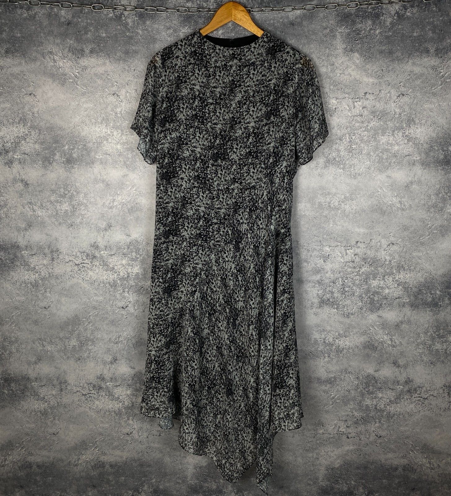 Allsaints Allsaints Dress Women's Size US 6 Gray Short Sleeve ` Size M / US 6-8 / IT 42-44 - 1 Thumbnail
