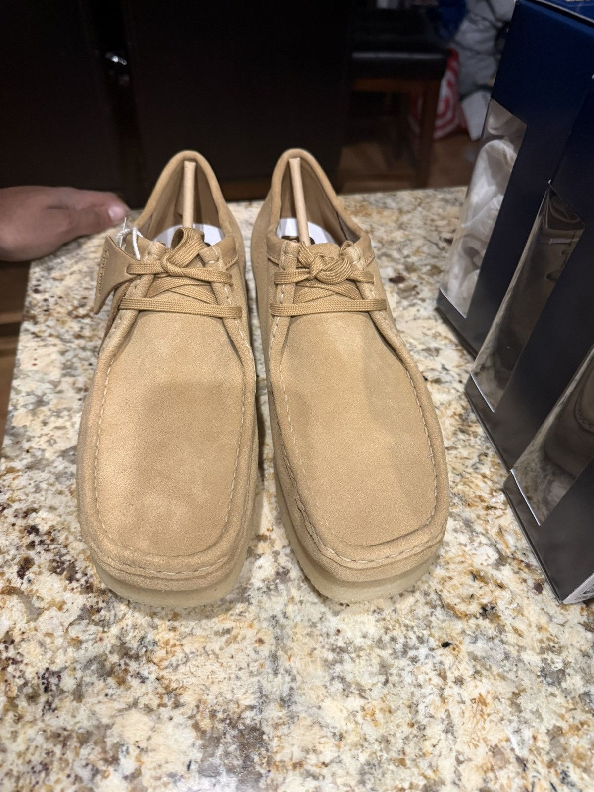 Clarks Clark Wallabe Mid Tan Suede 11.5 Size US 11.5 / EU 44-45 - 4 Thumbnail