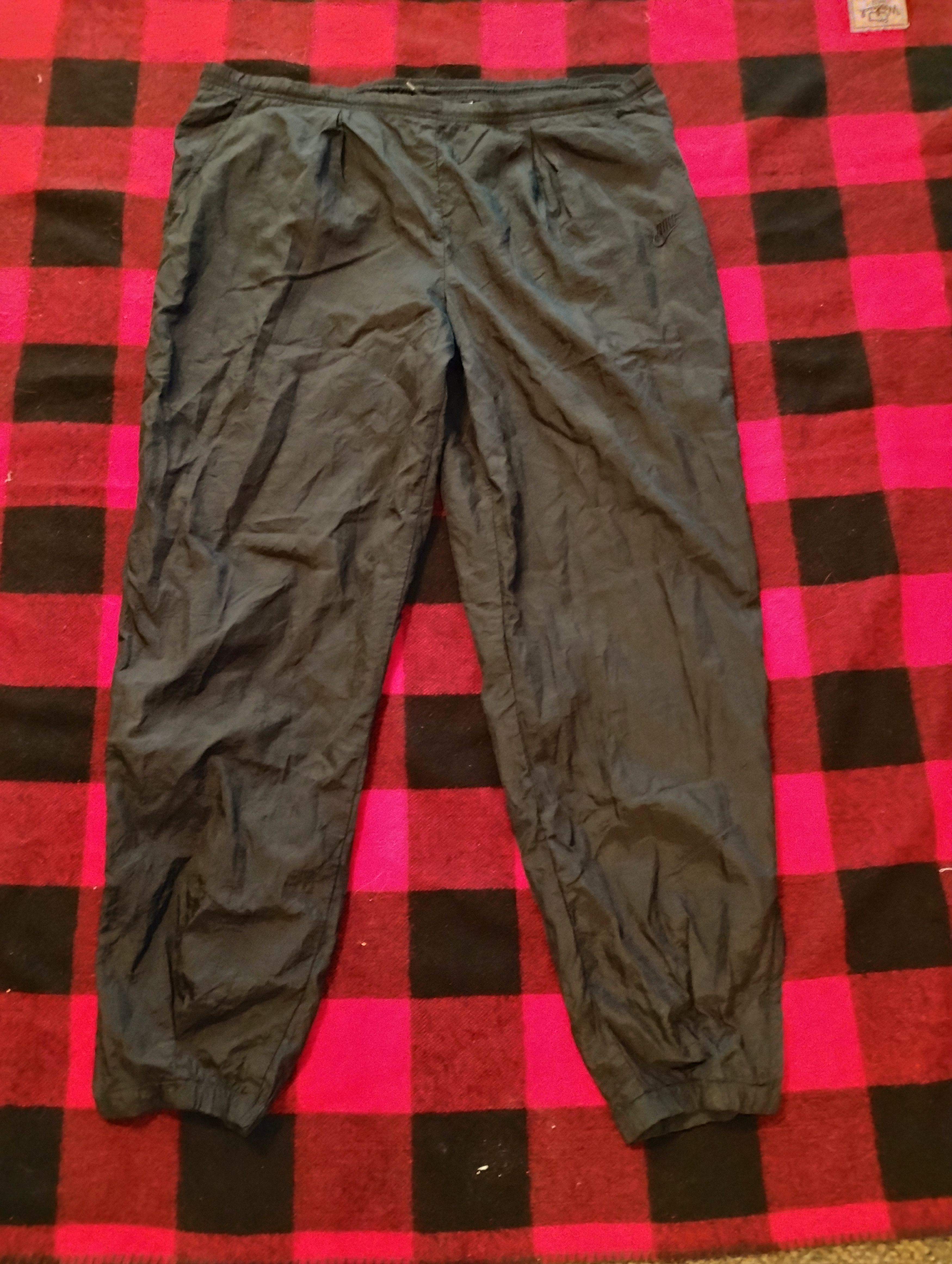 Nike Nike Parachute track style Pants Size US 36 / EU 52 - 1 Thumbnail
