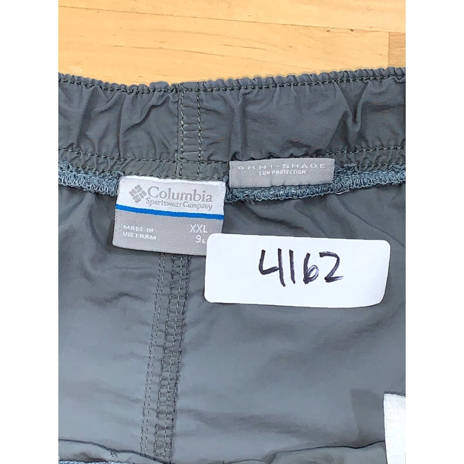 Vintage Columbia Mens Cargo Shirt 2XL Gray Omnis Shade Outdoor Hiking Distress Casual Travel Vintage No Size US 39 - 3 Thumbnail