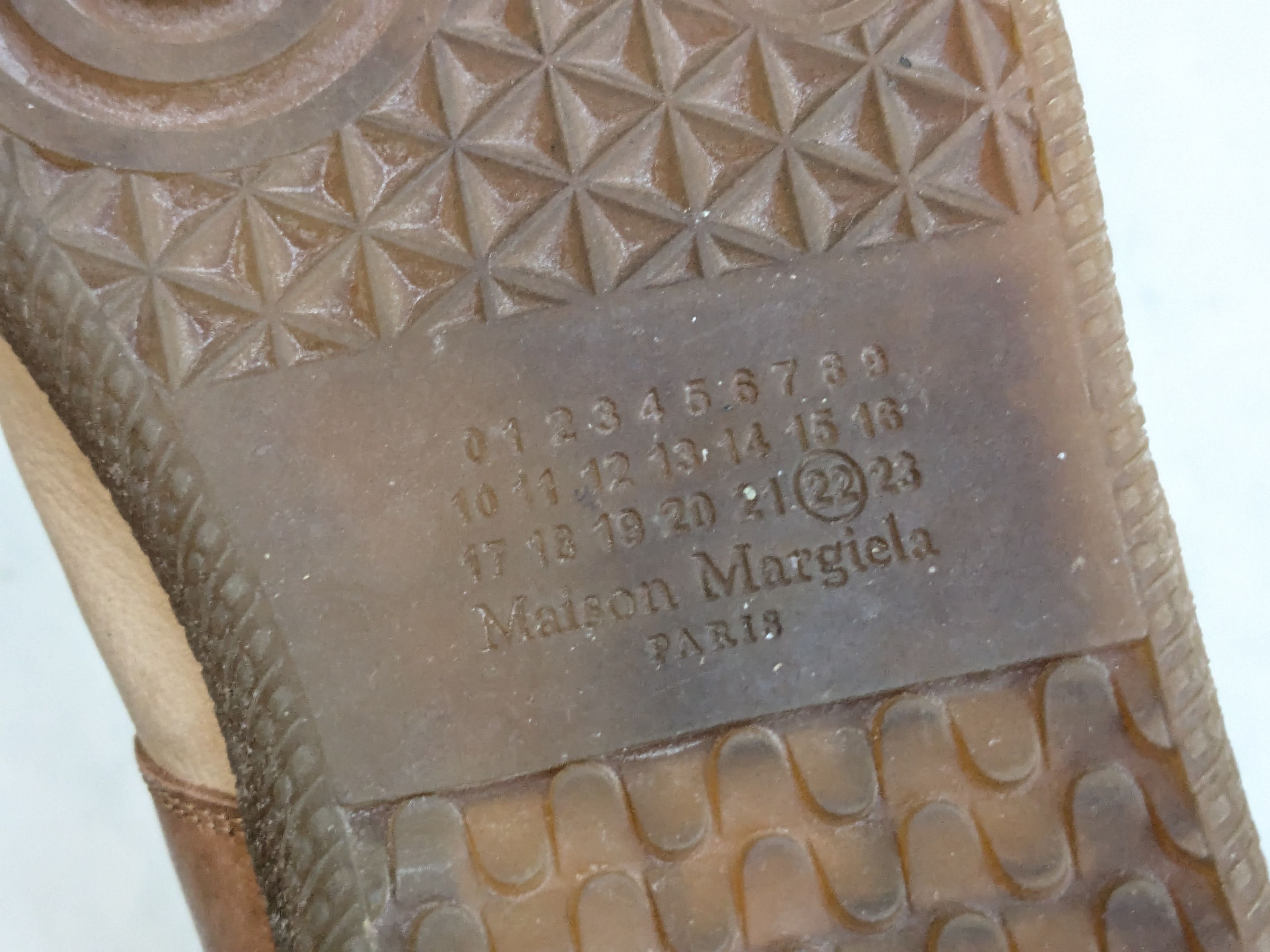 Maison Margiela Maison Margiela Gat Replica Brown 11 44 Leather Low Tops Size US 11 / EU 44 - 17 Thumbnail