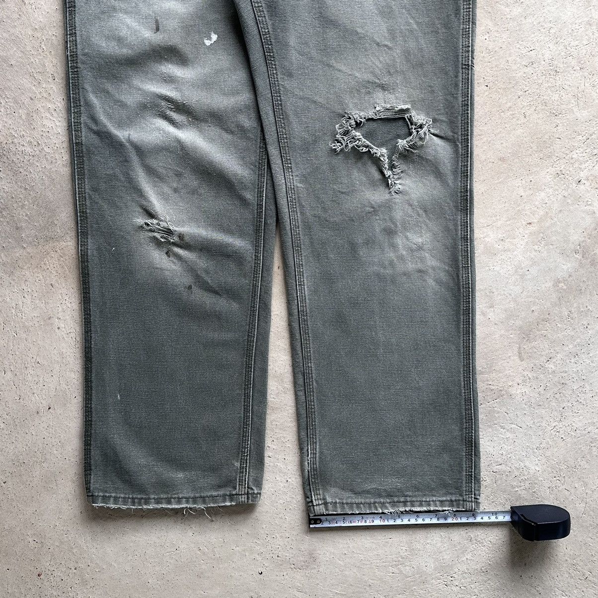 Carhartt × Vintage (33x31) Crazy Distressed Carhartt Carpenter Pants B11 MOS Size US 33 - 8 Thumbnail