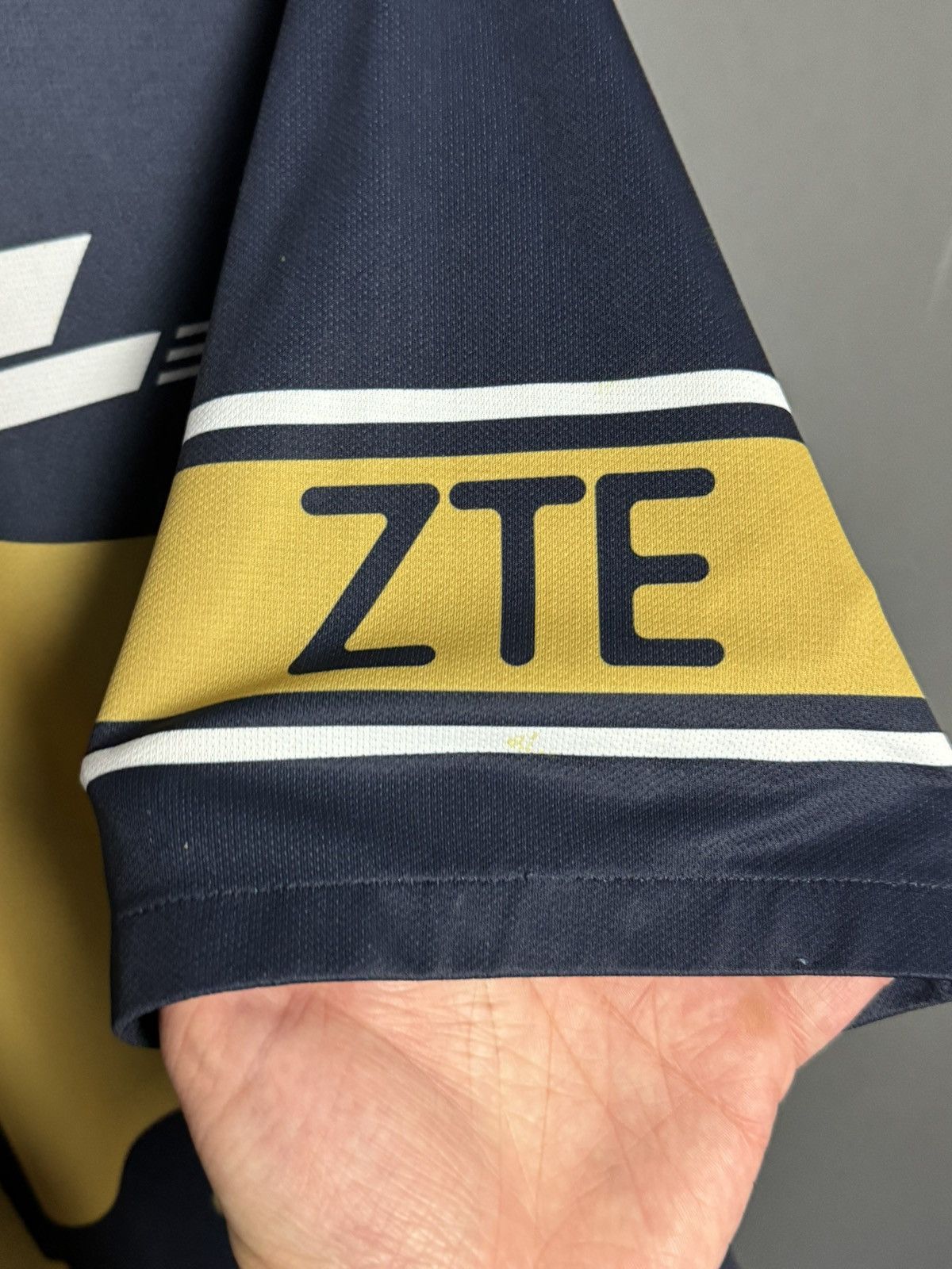 Nike Club Universidad Nacional Pumas 17/18 Home Football Jersey Size US XL / EU 56 / 4 - 7 Thumbnail