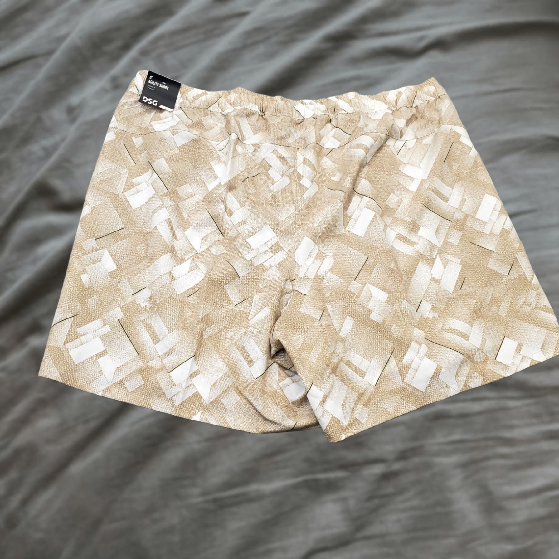 Vintage DSG Men's XL Tan 6" Agility Shorts Regular Fit Drawstring Inseam 6.25" Athletic Activewear Pockets Geometric 6" Inseam Size US 36 / EU 52 - 1 Thumbnail