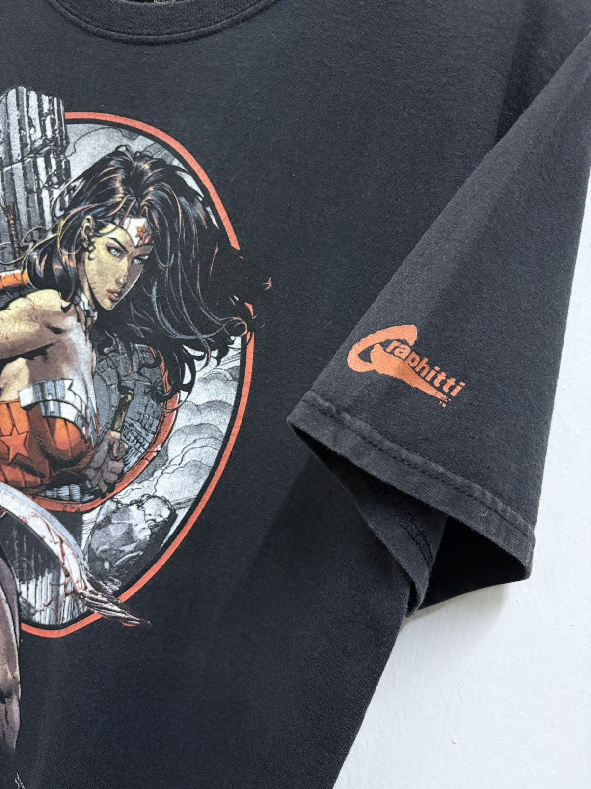 Cartoon Network 2000’s DC Comics - Wonder Woman by Graphitti T-Shirt Size US M / EU 48-50 / 2 - 6 Thumbnail