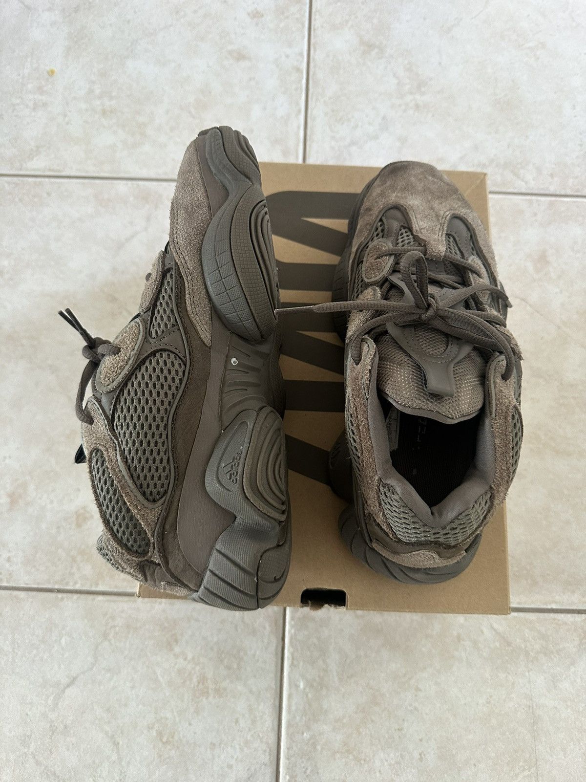 Yeezy YEEZY 500 Size US 7.5 / EU 40-41 - 1 Thumbnail