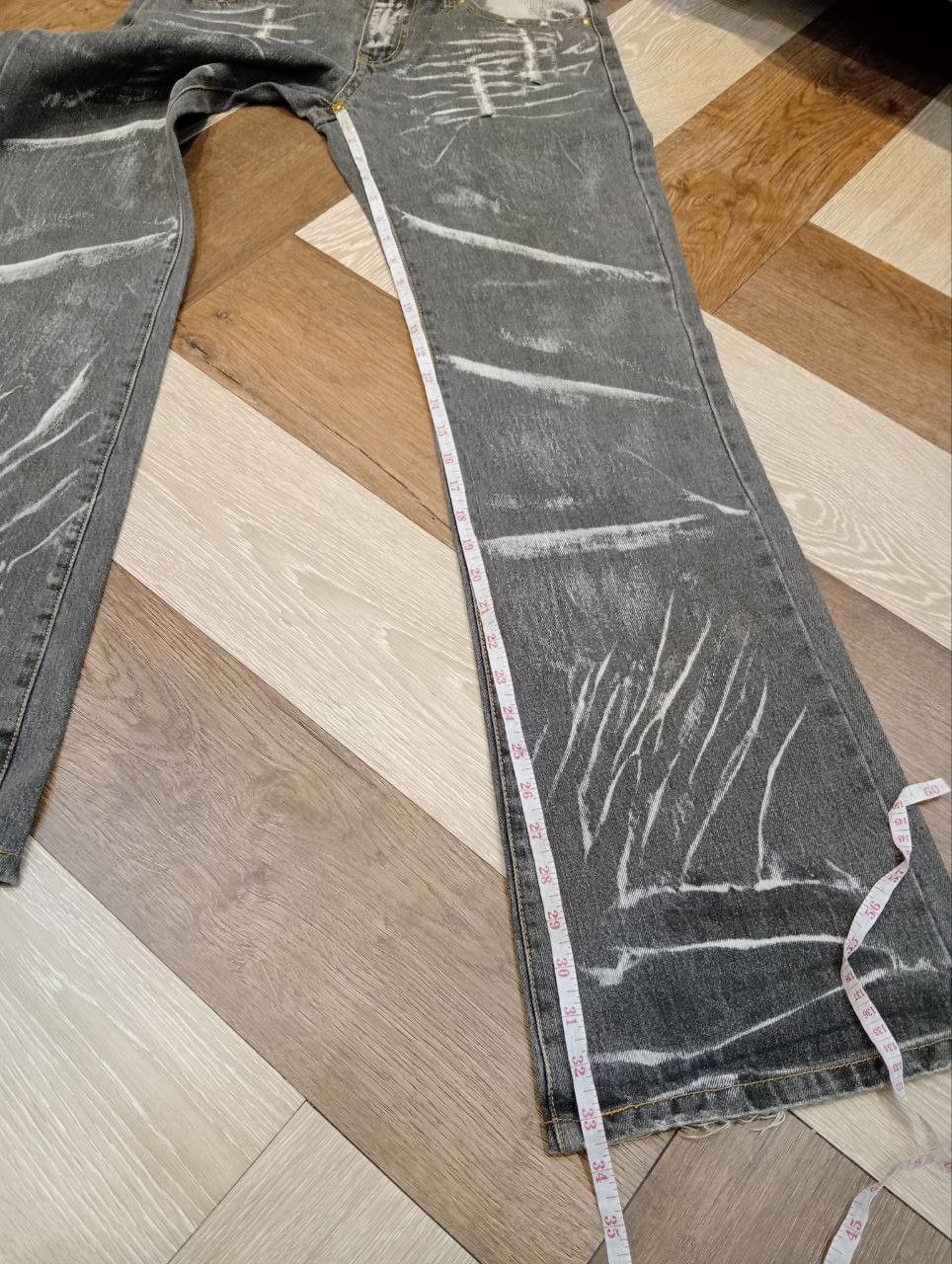 LOWBOX LOWBOX JAPAN FLARED DISTRESSED JEANS Size US 33 - 13 Thumbnail
