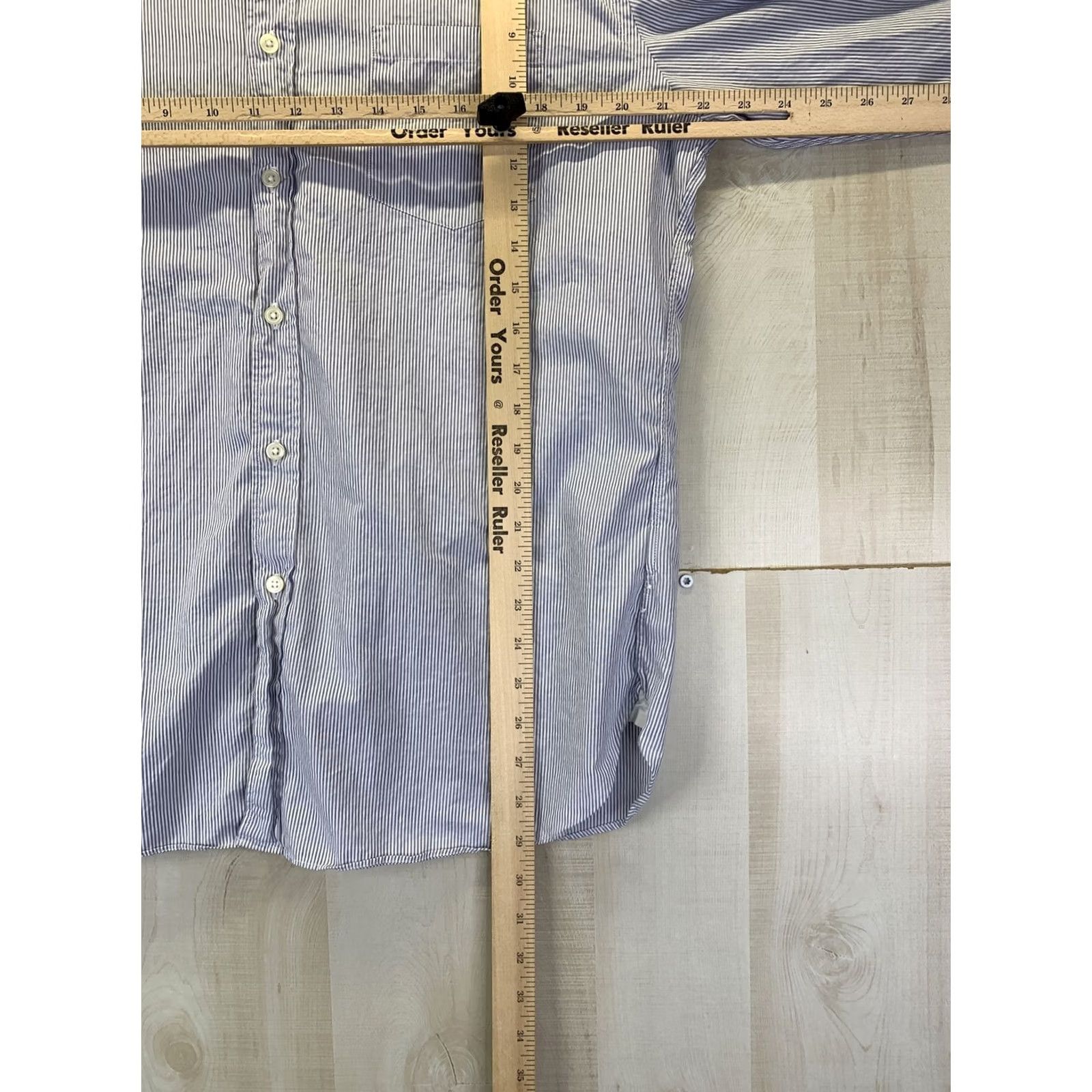 J.Crew J.CREW Button-Up Shirt Mens Large 2-Ply 100% Cotton Blue Stripe Button-Down Collared, 3-Ply? No, 2-Ply. Size US L / EU 52-54 / 3 - 4 Thumbnail