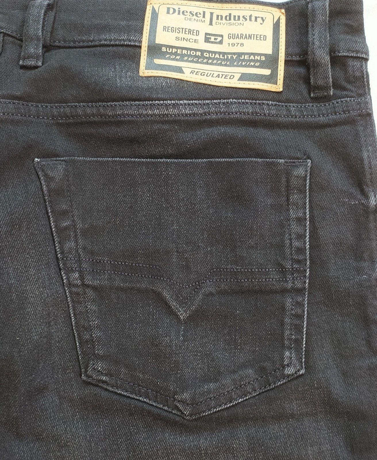 Diesel Diesel TEPPHAR-X L.32 MENS JEANS T/9776 Size US 33 - 9 Thumbnail