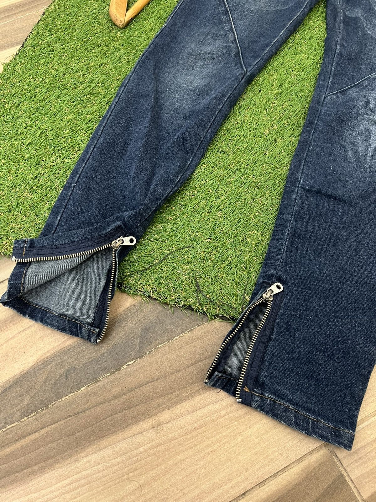 Miss Sixty × Vintage Y2K Miss Sixty Big Ty Low Rise Boot Cut Jeans Size 28" / US 6 / IT 42 - 3 Thumbnail