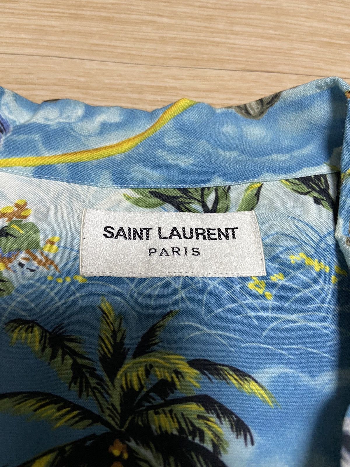 Saint Laurent Paris 38 Saint Laurent 16ss surf sound hawaiian button up shirt Size US S / EU 44-46 / 1 - 3 Thumbnail