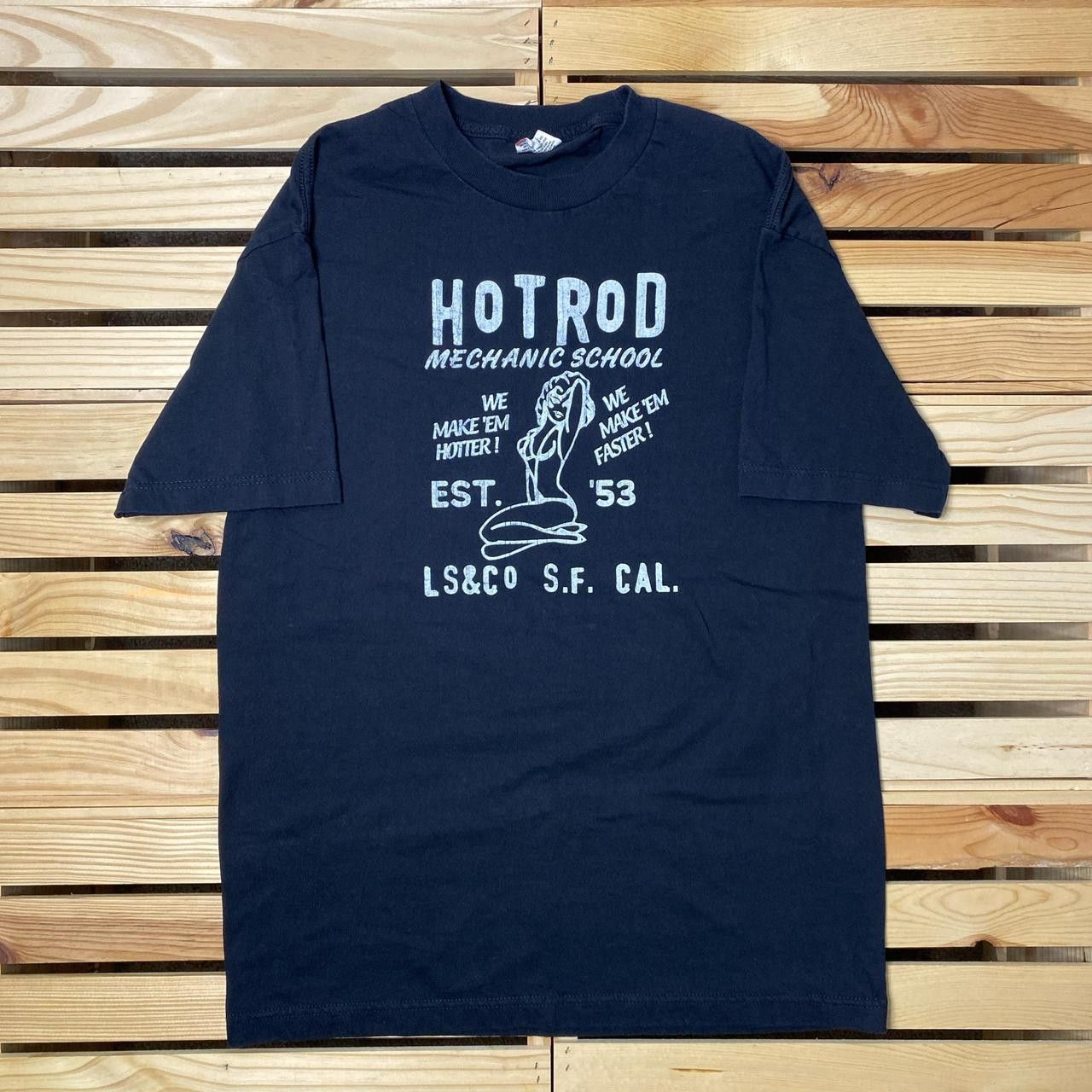 Levi's Vintage Levi's Black Pin-Up Girl Tee Size Large Size US L / EU 52-54 / 3 - 1 Thumbnail