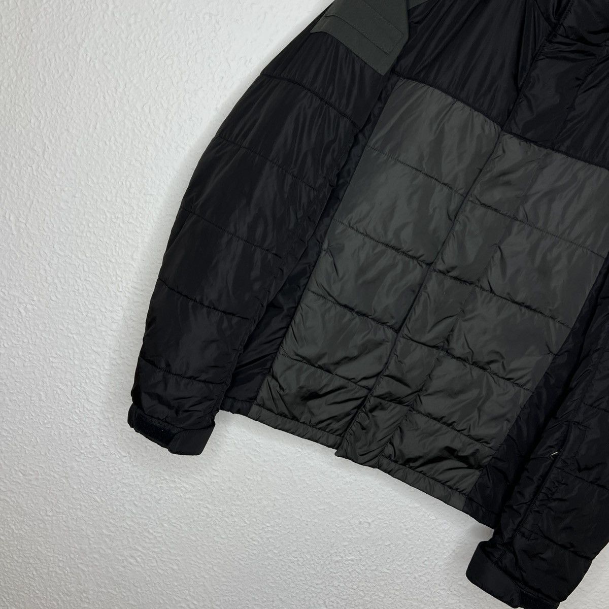 Prada Prada Puffer Light Jacket Sleeve Logo Black Grey Nylon Size US M / EU 48-50 / 2 - 2 Thumbnail