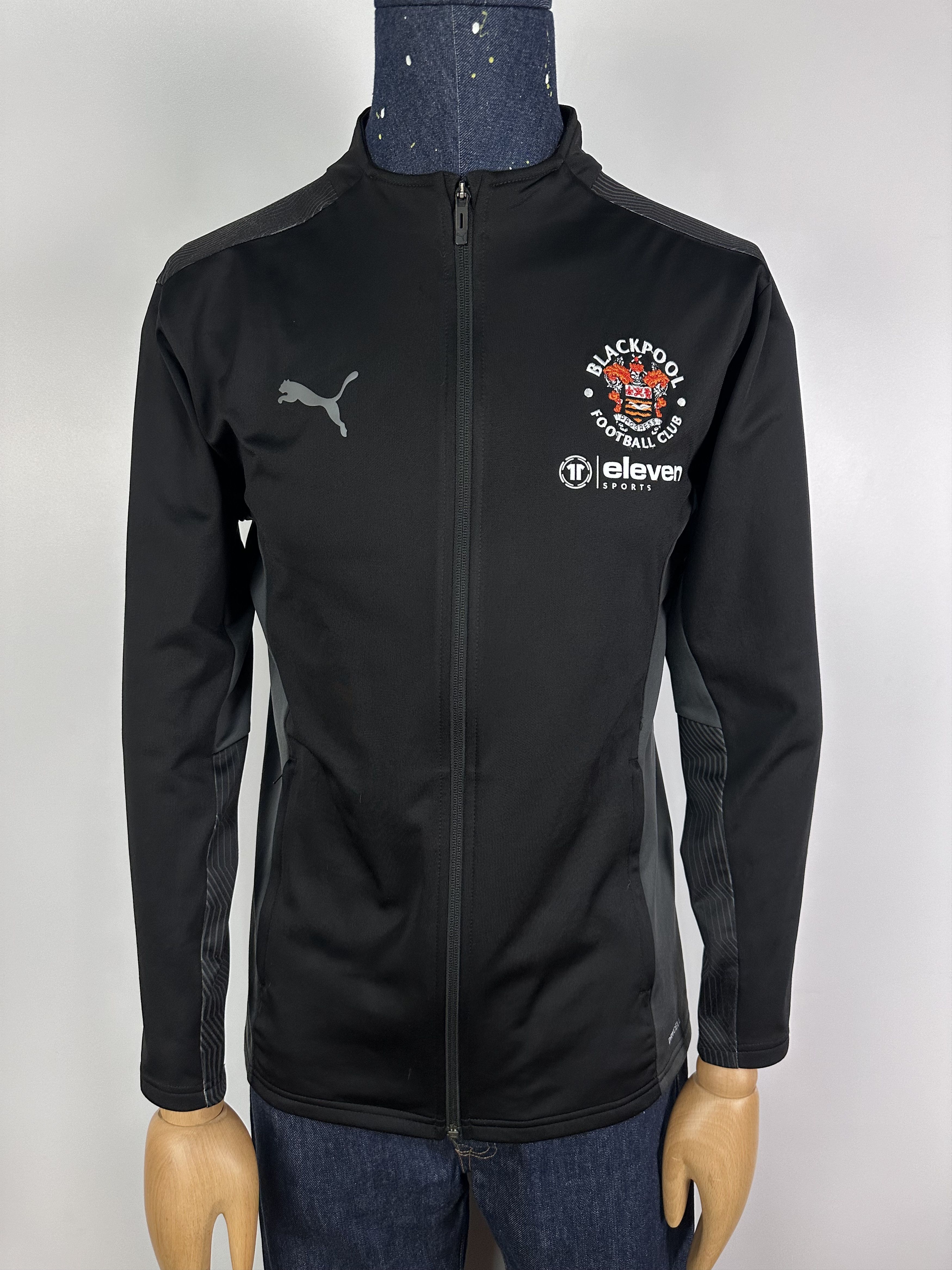 Puma BLACKPOOL FC TRAINING FOOTBALL TRACK TOP JACKET LONG SLEEVE Size US M / EU 48-50 / 2 - 2 Thumbnail