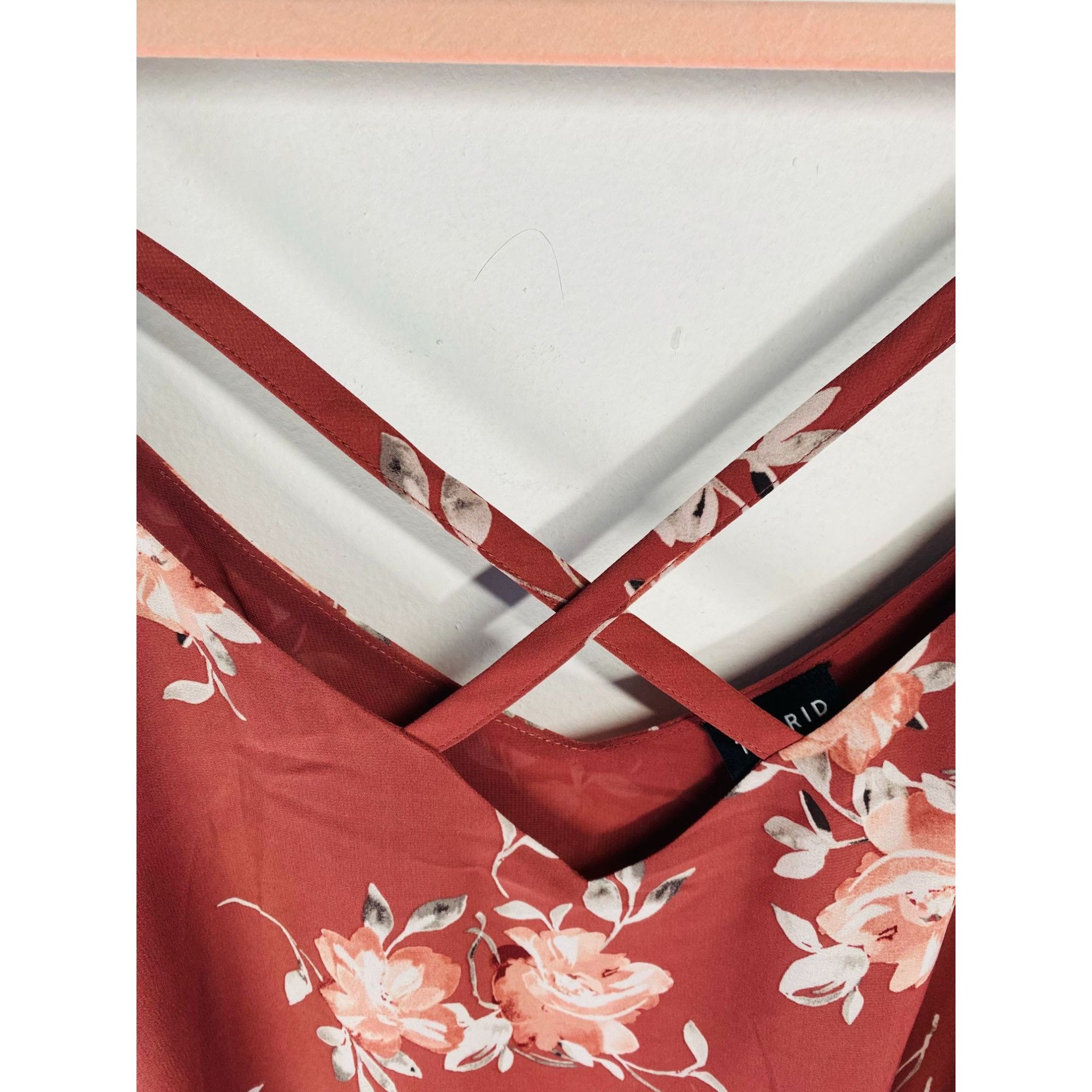 Torrid Torrid 2 Floral Crisscross Sleeveless Camisole Tank Top Size Size XXL / US 16-18 / IT 52-54 - 2 Thumbnail