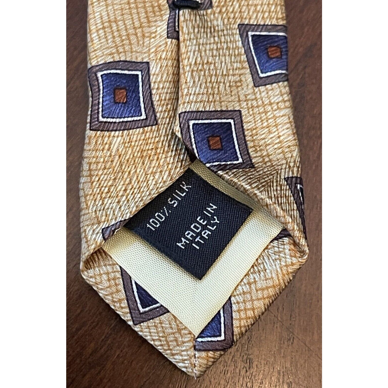 Jos. A. Bank Jos. A. Bank Gold Blue Men’s Neck Tie Made In Italy Size ONE SIZE - 7 Thumbnail