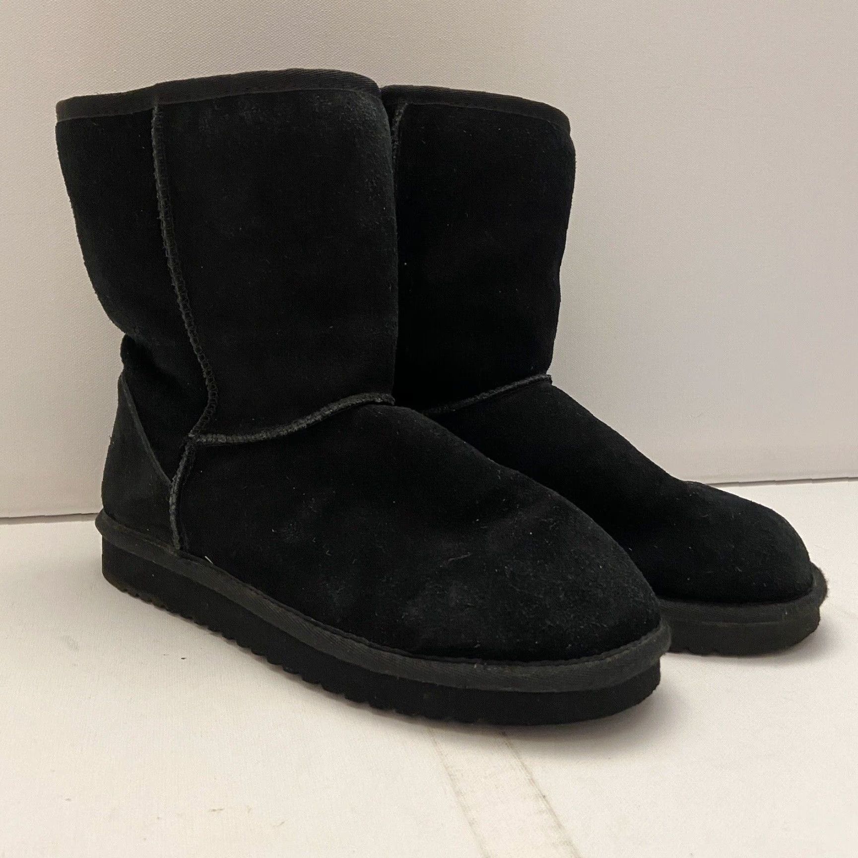 Ugg UGG Kookaburra Black Suede Bootie Women’s Size 7 Size US 7 / IT 37 - 2 Thumbnail