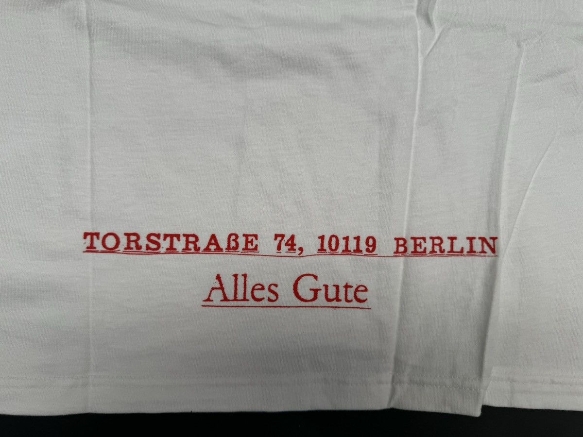 Supreme Supreme Berlin Box Logo T-Shirt Size US L / EU 52-54 / 3 - 4 Thumbnail