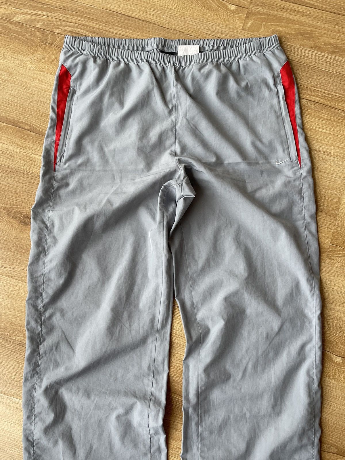 Nike Vintage Nike Swoosh Baggy Track Pants Size M Size US 32 / EU 48 - 8 Thumbnail