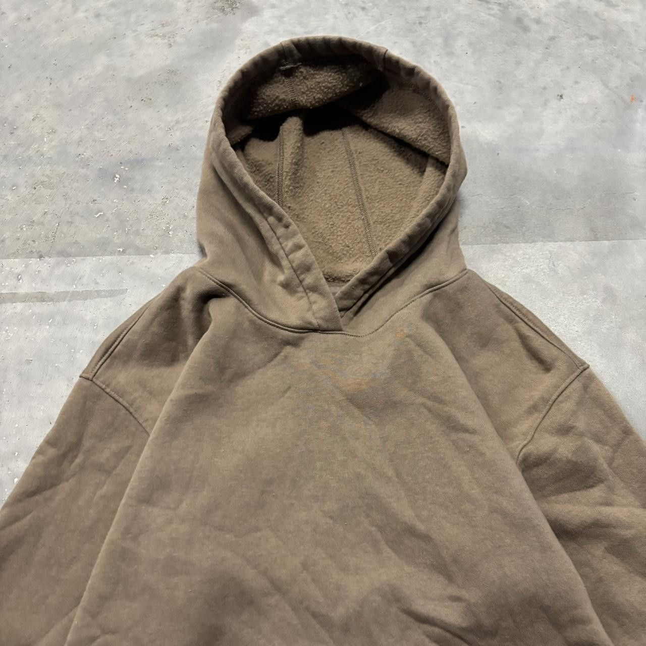 Japanese Brand × Vintage Crazy Vintage Y2K/2000s Light Brown Blank Essential Hoodie! Size US L / EU 52-54 / 3 - 2 Thumbnail